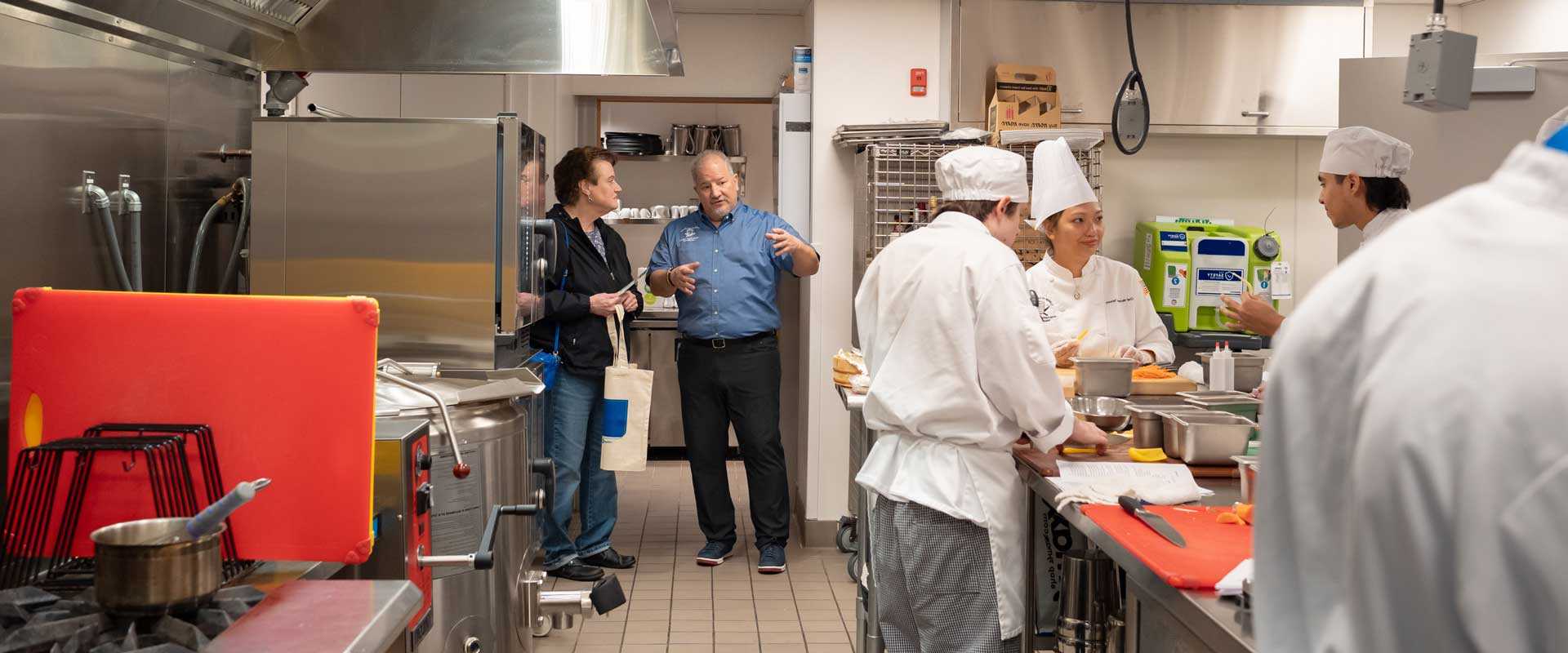 Kitchen tour of Prairie Restaurant at Brae Loch, Grayslake, during open house